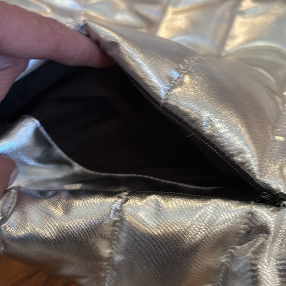 *NEW* LOVE MOSCHINO SILVER PUFFER JACKET - Picture 10 of 13